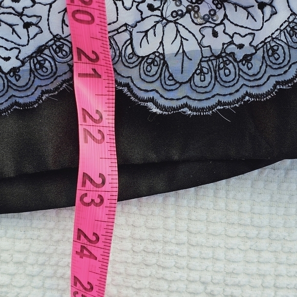 Princess FaithFloral Embroidered Dress Girls Size 3T black and white - Picture 7 of 10